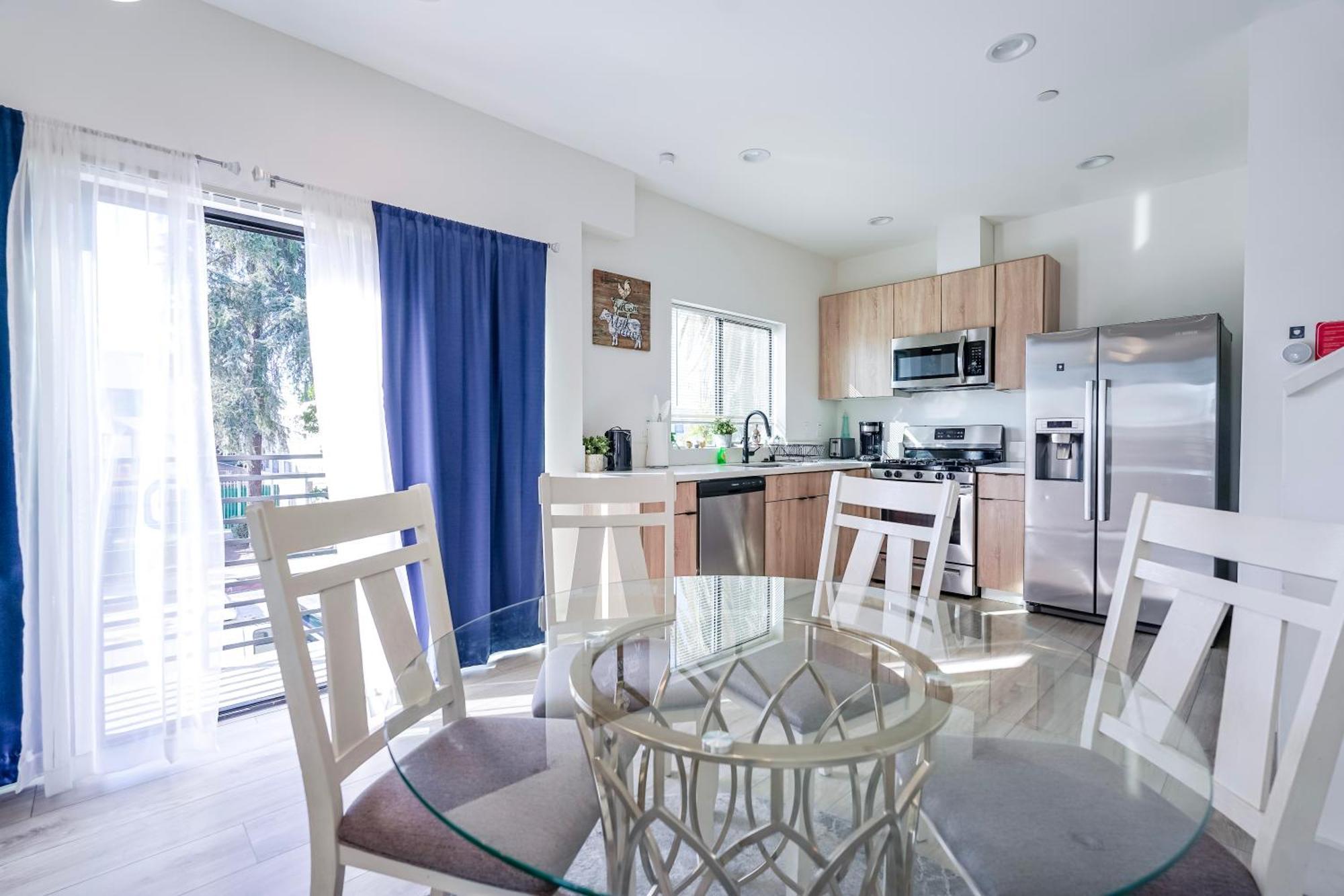 Appartement Hollywood Famous Townhome With Pvt Rooftop Scenic Views Los Angeles